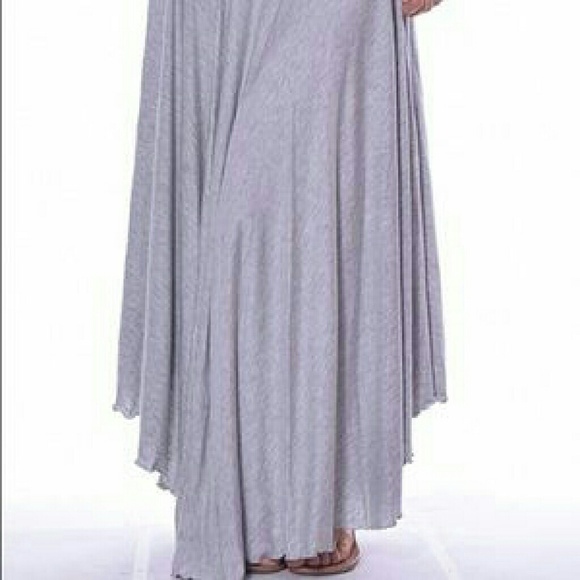 Last 1! soft maxi gray asymmetrical skirt - Picture 2 of 8