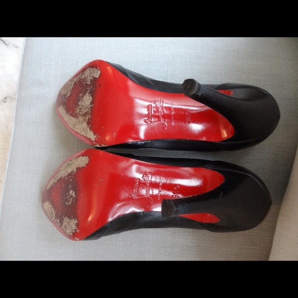 SOLD! Christian Louboutin Insectika - black 6.5 - Picture 4 of 4