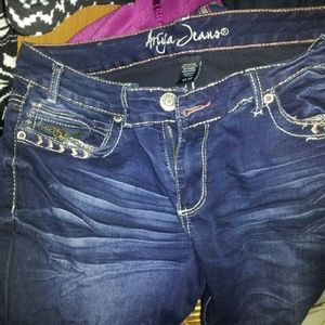 Ariya jeans