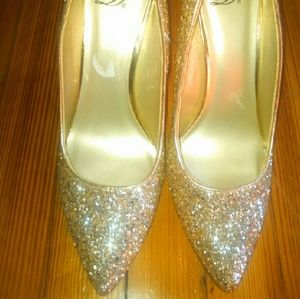 Glittering "GOLD" pumps
