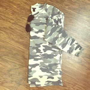 J crew gray camo crew neck sweatshirt