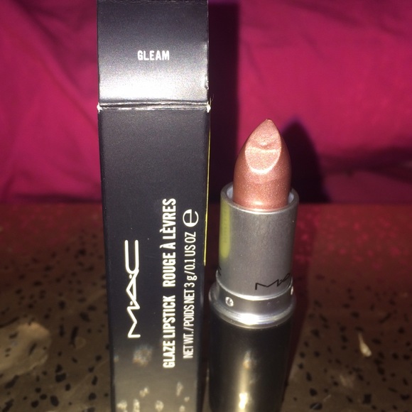 mac gleam lipstick