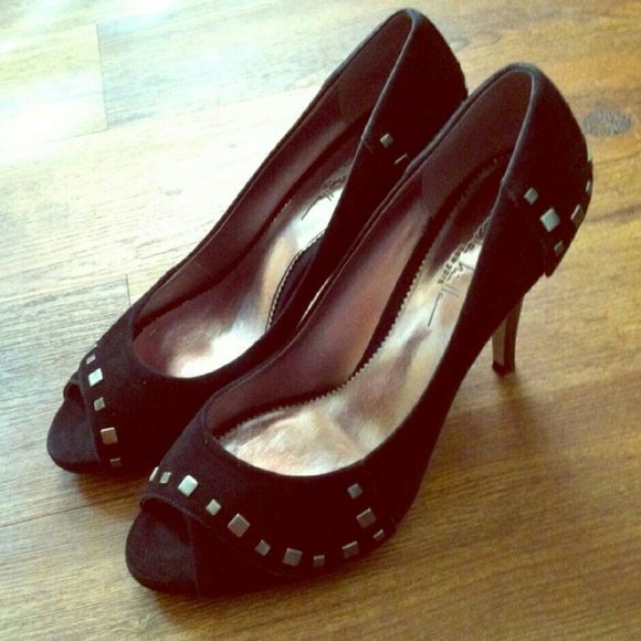 Nicole Miller Shoes - Nicole Miller Studded Olivian Heels Nicole Miller Shoes - Nicole Miller Studded Olivian Heels