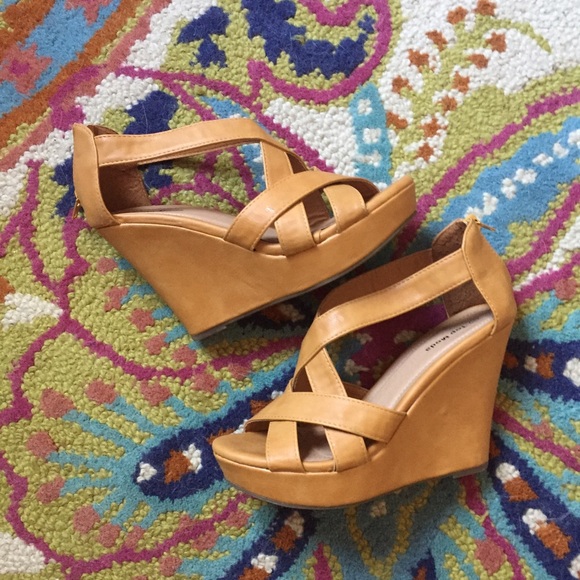 top moda Shoes - faux leather wedges