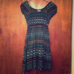 Short sleeve square neck dress