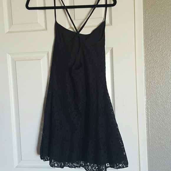 Black lace dress - Picture 4 of 4