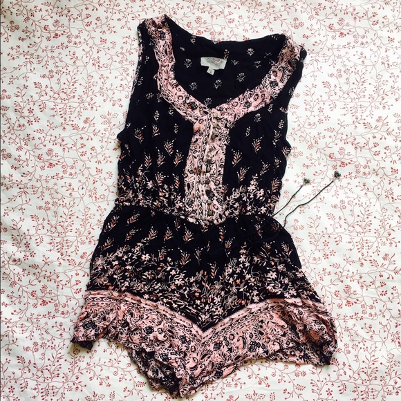 *SOLD*Ecote Romper - Picture 3 of 3