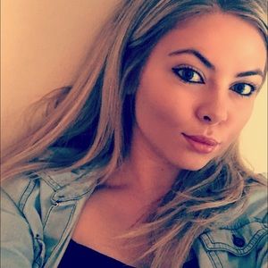 Meet your Posher, Avery