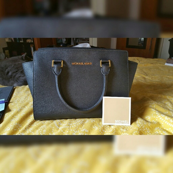 Michael Kors Medium Selma Satchel