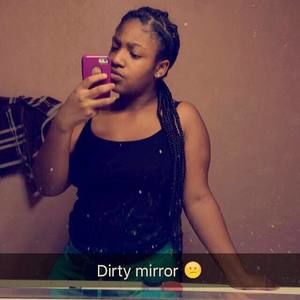 Meet your Posher, Candis