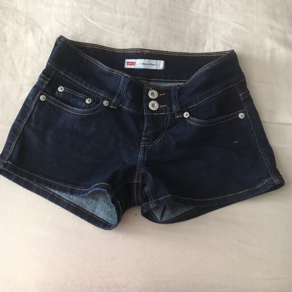 Levi shorts