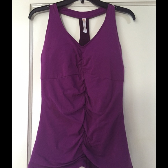 Lucy perfect core halter size large