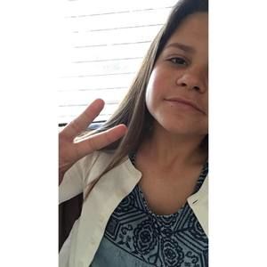 Meet your Posher, Ella