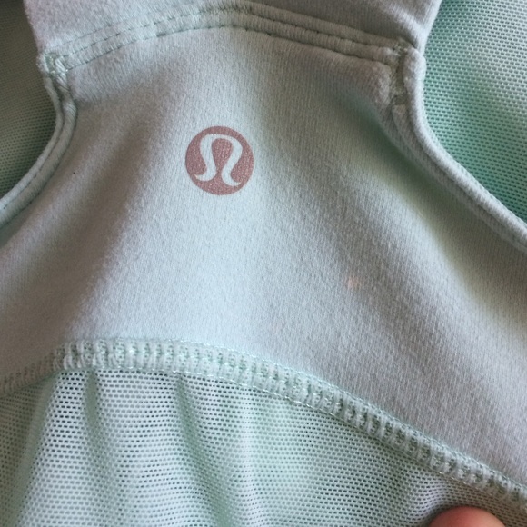🍋Lululemon tank 2 - Picture 3 of 4
