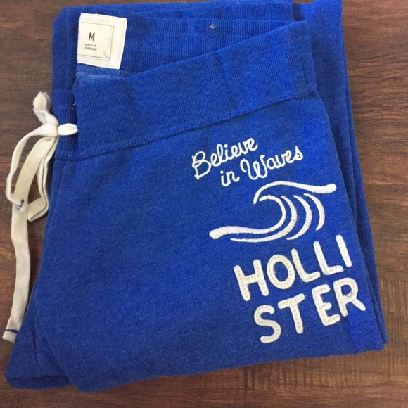 NWOT Hollister Blue Sweatpants Size Medium