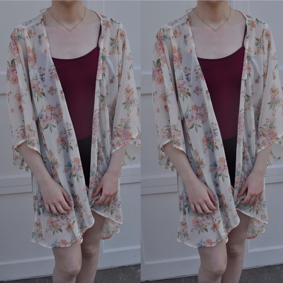🔴 Floral Kimono