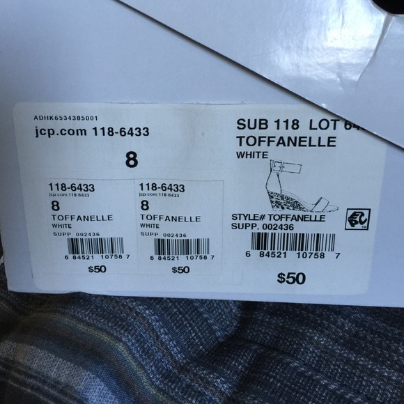 Open Toe Sandal with Ankle Strap Buckle.