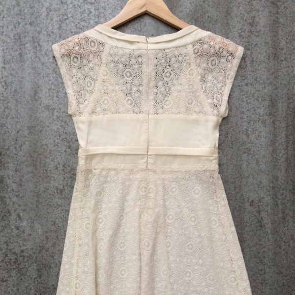 BCBG Off-white dress with lace overlay - Picture 2 of 3