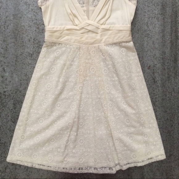 BCBG Off-white dress with lace overlay - Picture 3 of 3