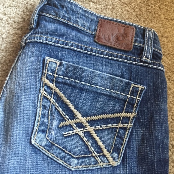 🎀SALE🎀Size 27 BKE jeans