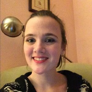 Meet your Posher, Mara