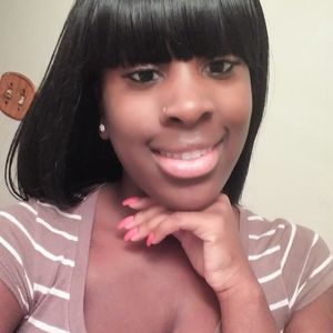 Meet your Posher, Janel