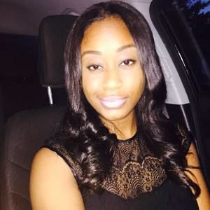 Meet your Posher, Danielle