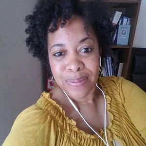 Meet your Posher, Lynnette