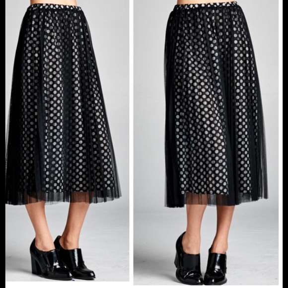 STORE CLOSING-ALL ITEMS $20-25 - Picture 2 of 3