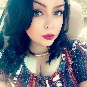 Meet your Posher, Julia