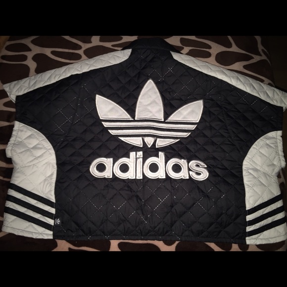 Cropped cape sold on merc - Picture 3 of 4