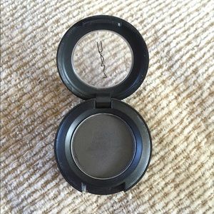 MAC "Print" satin eyeshadow