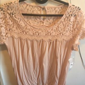 NY&Company light pink short sleeve top.