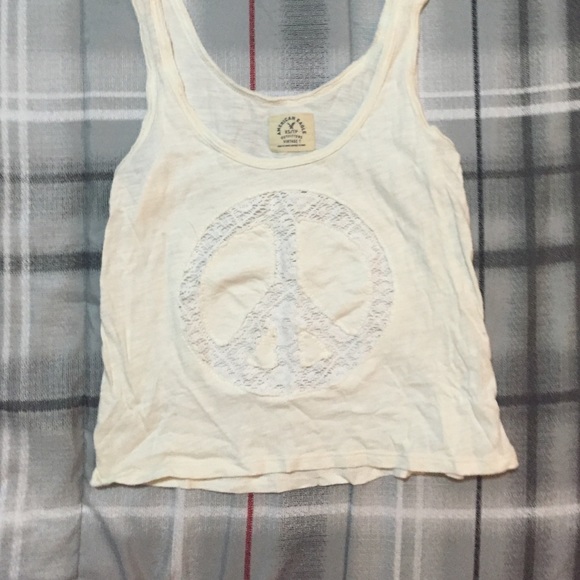 American eagle crop top