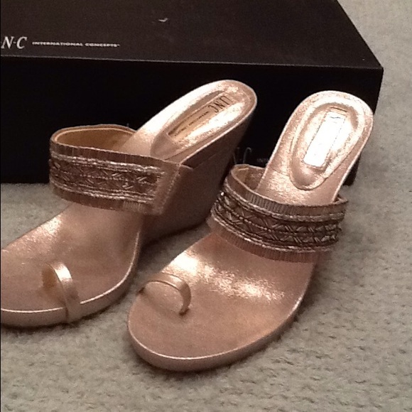 Gold Wedge Toe Sandals