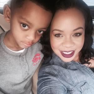 Meet your Posher, Riea