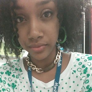 Meet your Posher, Marisha