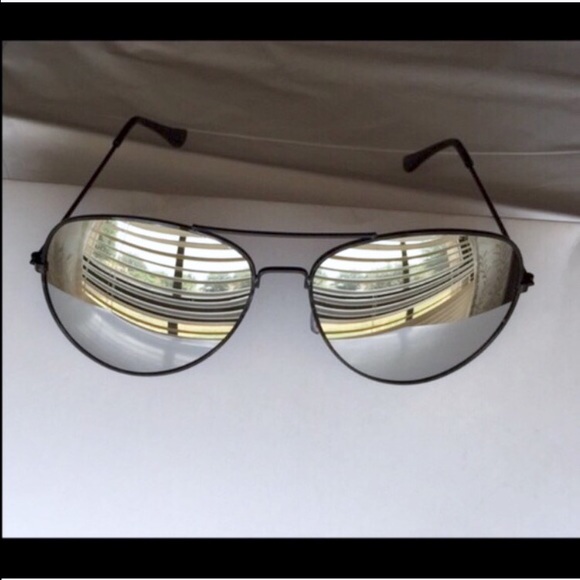 Mirror Lens/Black Frame Aviators - Picture 3 of 6