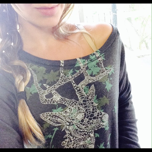 🌿Urban Outfitters Sweatshirt🌿 - Picture 1 of 4