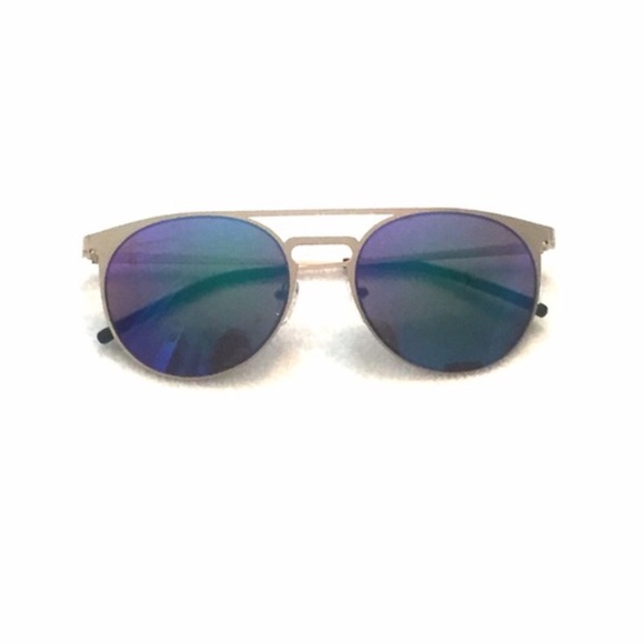 Accessories - 1 hour sale ‼️Blue Frame Sunglasses