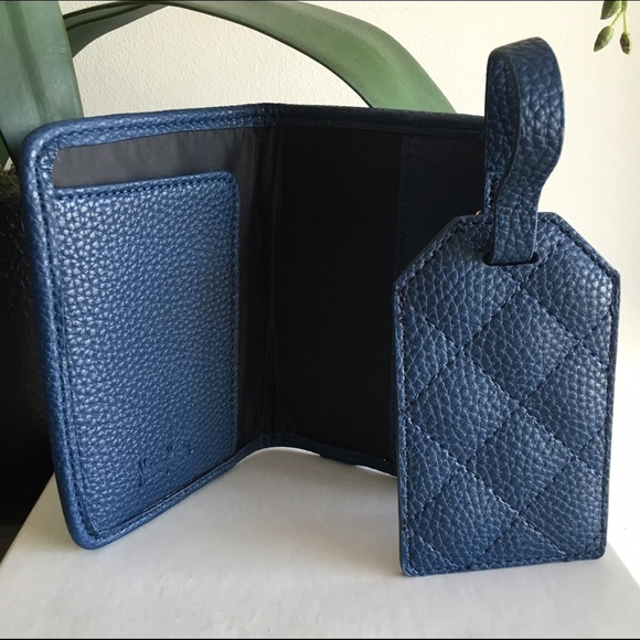 ✖️SOLD✖️ Neiman Passport Wallet & Luggage Tag Set - Picture 2 of 4