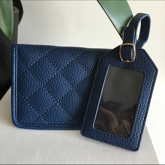 ✖️SOLD✖️ Neiman Passport Wallet & Luggage Tag Set - Picture 4 of 4