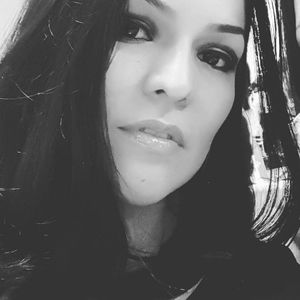 Meet your Posher, Evita