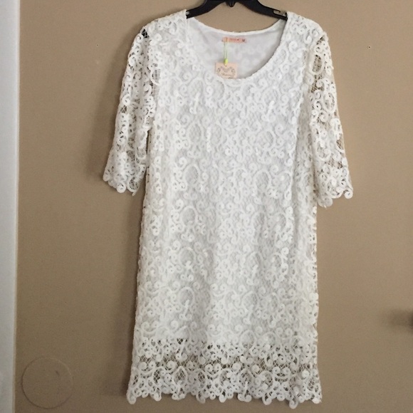 White lace 3/4 sleeve dress