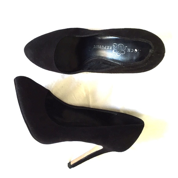 ROCK AND REPUBLIC black heels.