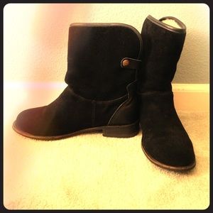 Black Emu Boots