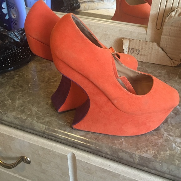 Orange and purple platforms - Picture 3 of 4