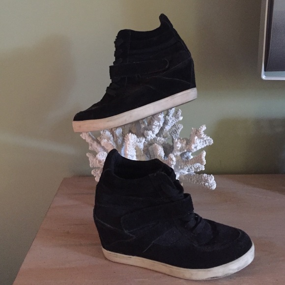 Steve Madden Shoes - Steve Madden black suede wedge sneakers