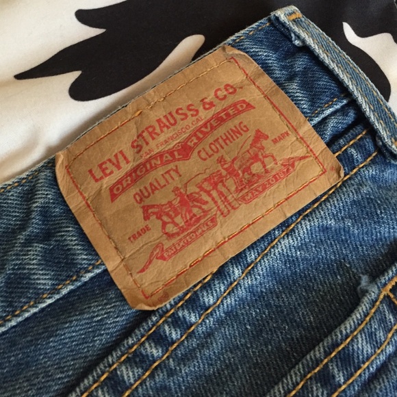 Denim Levi's shorts