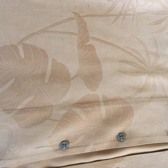 Men's Tommy Bahama Shirt. 🌴 - Picture 2 of 3